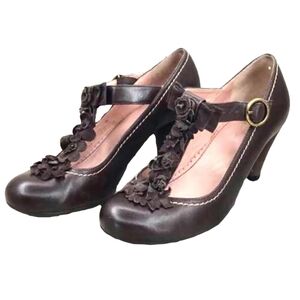 Miss Albright Brown Leather T Strap Heels Sz 39